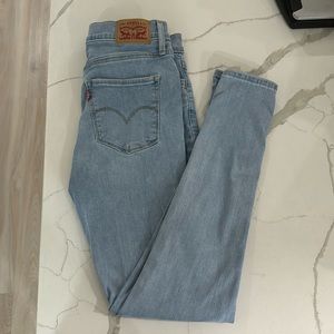 Levi jeans